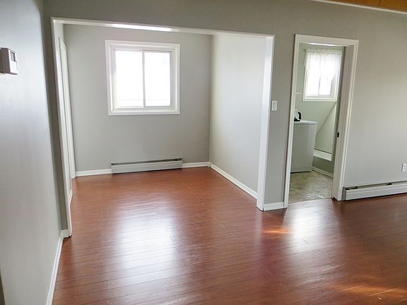 5th image of 5019 62nd St #A