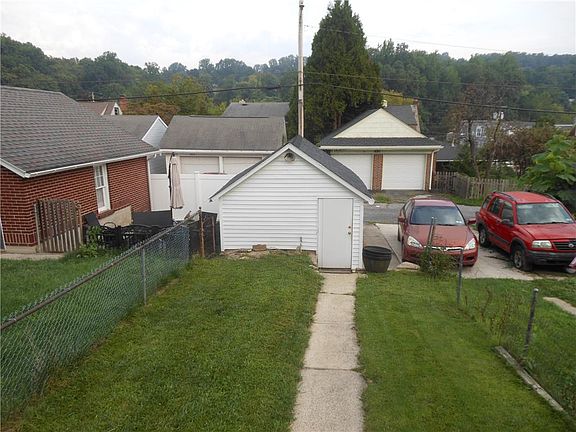 2nd image of 1425 Sioux St