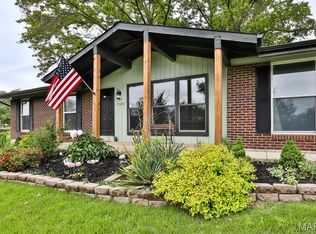 1121 King Carey Dr, Saint Louis, MO 63146