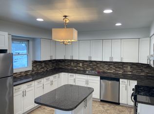 432 6th Ave APT 2, Pelham, NY 10803