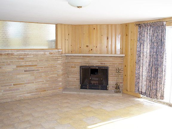 4th image of 967 Province Ln