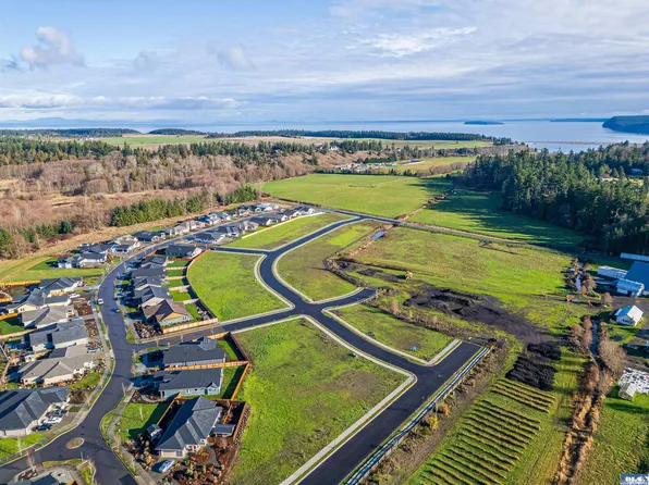 150 Dover Ln, Sequim, WA 98382