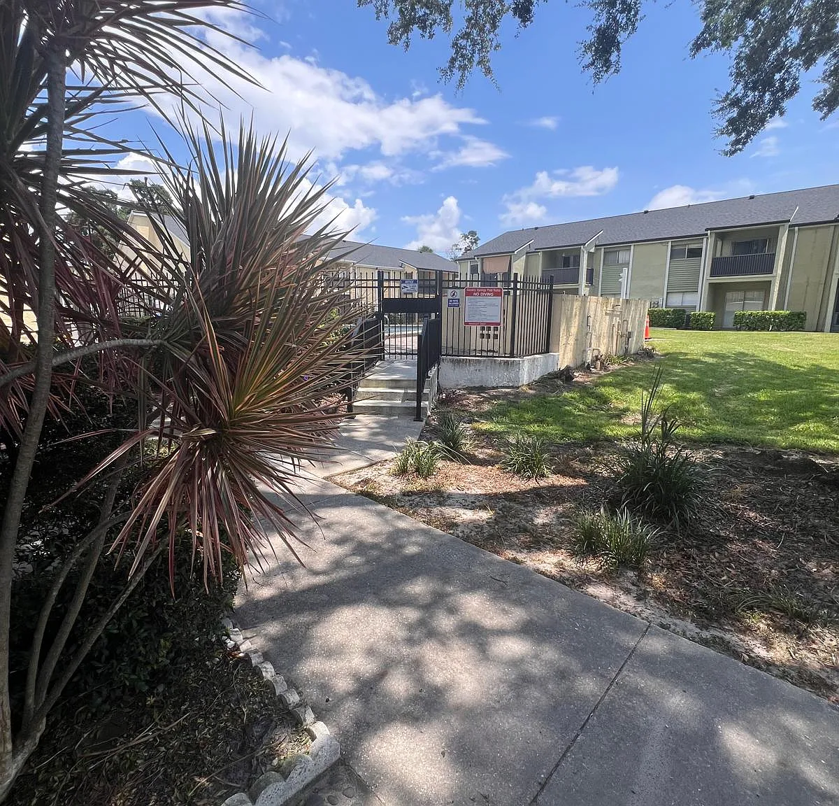 Studio, 462 sqft, $1,050 — Photo 2