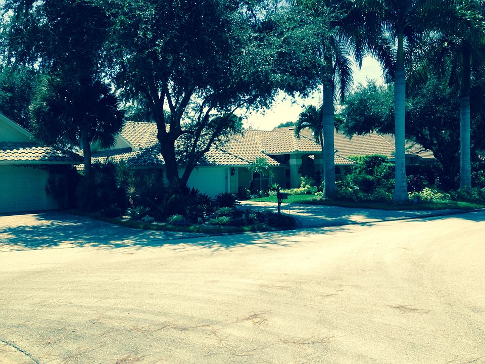 1st image of 804 Pine Creek Ln