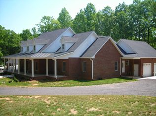 8355 Forest Grove Ct, Locust Grove, VA 22508