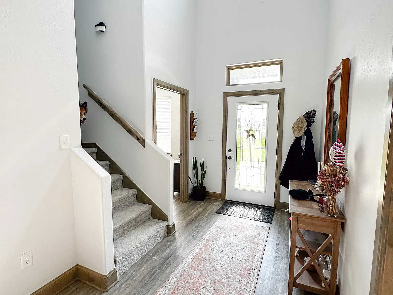 4 bed, 2400 sqft, $2,650 — Photo 3