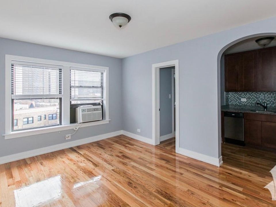2nd image of 550 W Arlington Pl APT 707