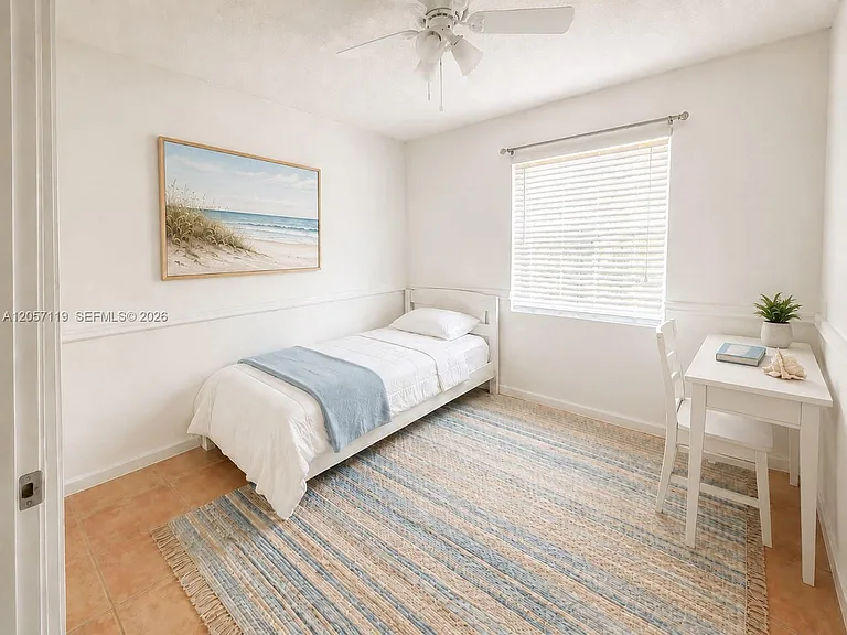 11921 SW 117th Ct — Photo 8