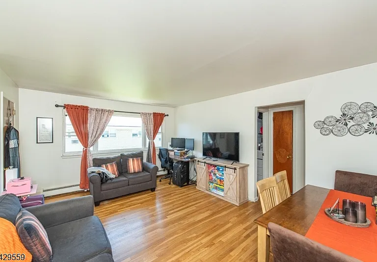 20 Halsey Ave #6 — Photo 5
