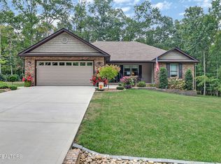 148 & 146 Beachwood Dr, Crossville, TN 38558