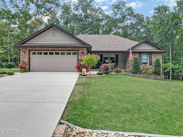 148 & 146 Beachwood Dr, Crossville, TN 38558