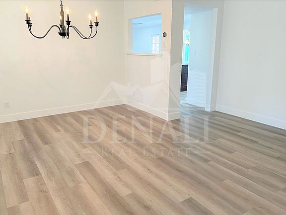 3rd image of 618 W McNair St