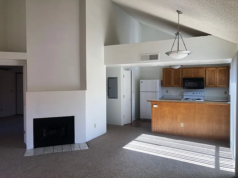 Rio Cancion Apartments — Photo 56