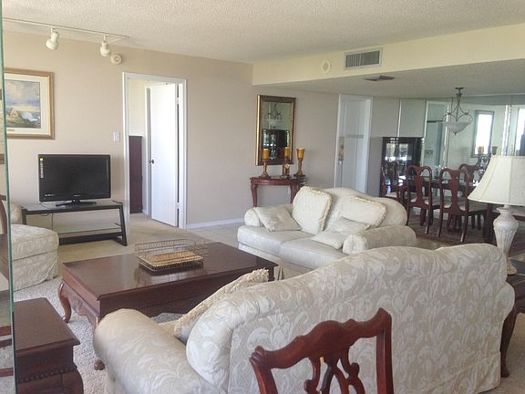3rd image of 4200 N Ocean Drive #901
