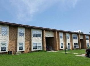 Hollister Apartments, Hollister, MO 65672