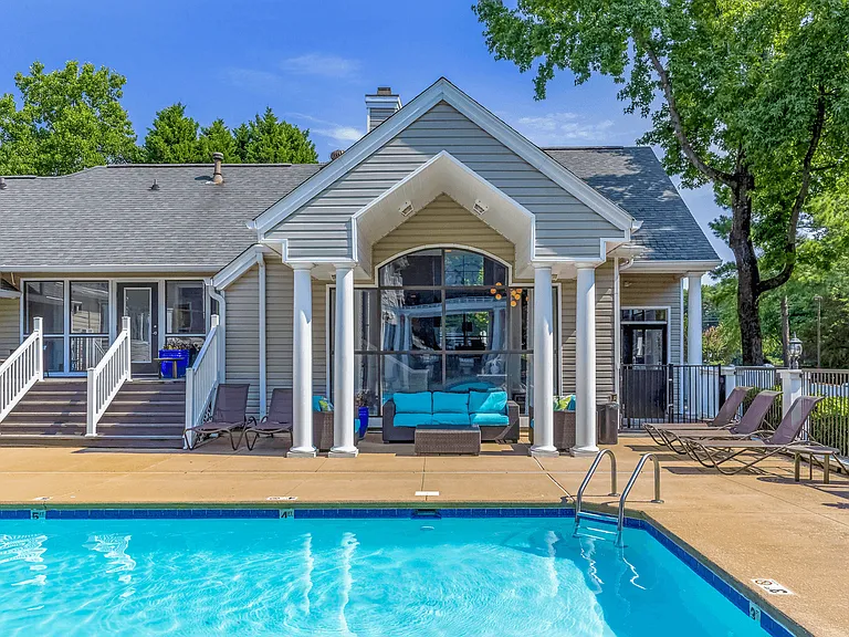 7916 Harris Hill Ln — Photo 10