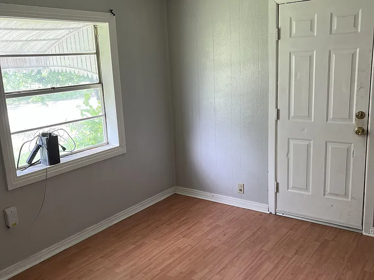213 Wade St — Photo 10