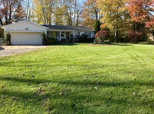 8083 Adler Rd, Lambertville, MI 48144