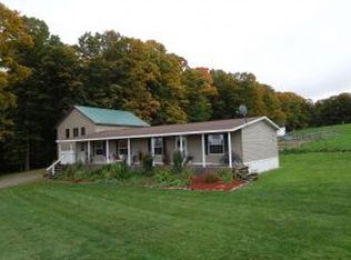 905 Goodall Rd, Derby Line, VT 05830