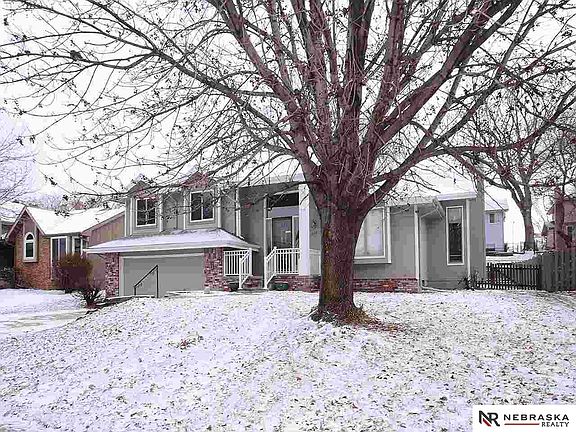 2nd image of 1617 N 160th St