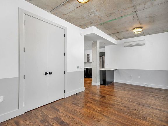2nd image of 31-19 37th St #5EE