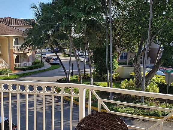 3rd image of 8858 W Flagler St APT 206