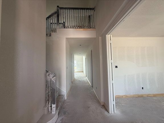 Construction progress - Foyer