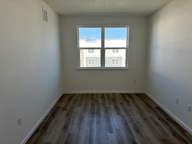 1220 Southstation Pl #305 — Photo 13