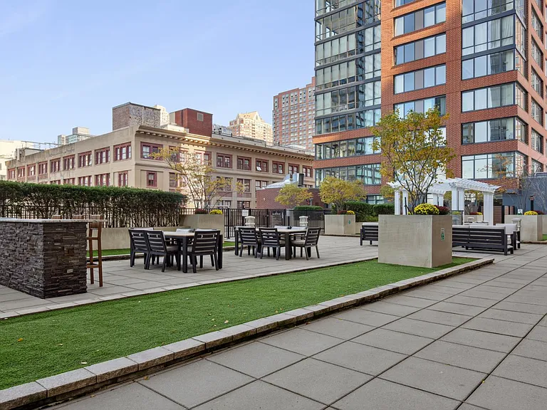 The Morgan Provost Square — Photo 43
