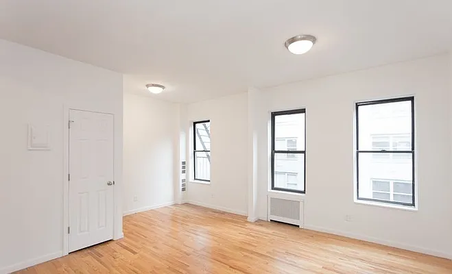 Rented by Copperwood Real Estate | media 11