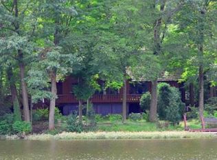 8757 Lake Forest Trl, Chagrin Falls, OH 44023