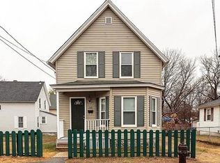 160 Quebec St, Lowell, MA 01852