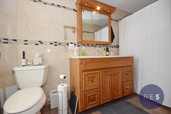 Rented by RES New York | media 11