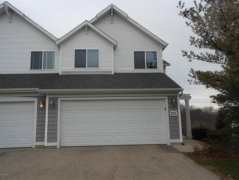 1st image of 851 Pinnacle Run Dr SE