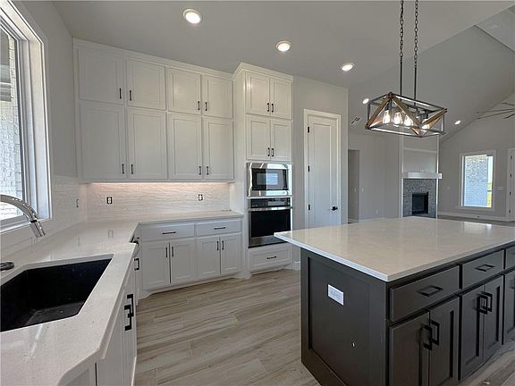5th image of 8001 NW 152nd Ter