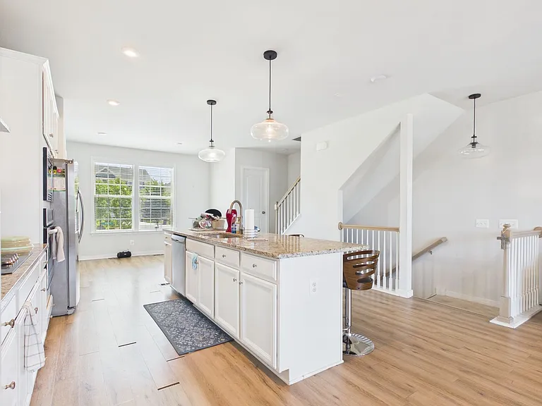 1405 Kerr Dr — Photo 13