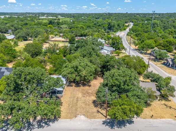 406 W Ball St, Weatherford, TX 76086