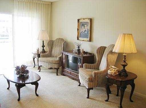 4th image of 3201 NE 14th Street Cswy APT 206