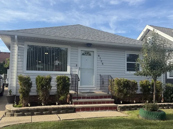 6706 Gilbert Ave, Parma, OH 44129