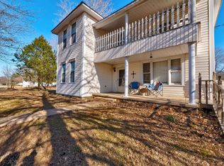 102 N Hotel St, Letona, AR 72085