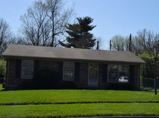 1271 Cherbourg Rd, Lexington, KY 40504