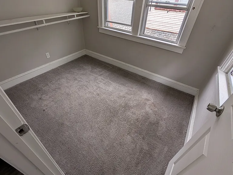 5441 Highland Ave — Photo 2