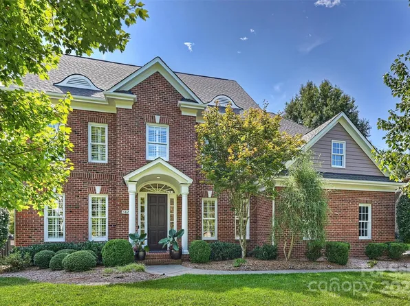 5827 Rileys Ridge Rd, Charlotte, NC 28226