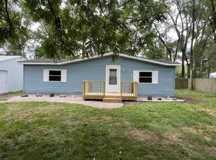 4151 E Shepard St, Demotte, IN 46310