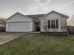 664 Zachary St, Centerton, AR 72719