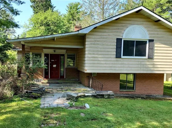 27 Bohdan Lepky Road, Glen Spey, NY 12737