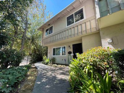 (Undisclosed Address), San Lorenzo, CA, 94580