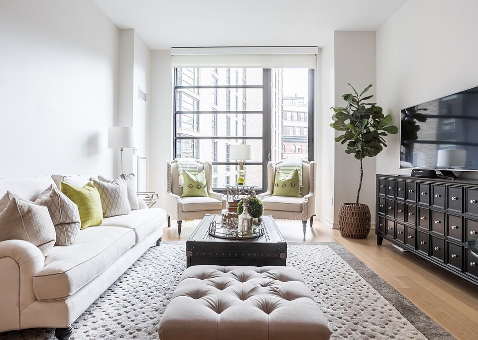 1st image of 580 Washington St #812