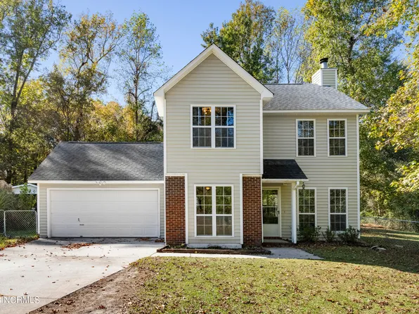 111 Sweetwater Drive, Jacksonville, NC 28540