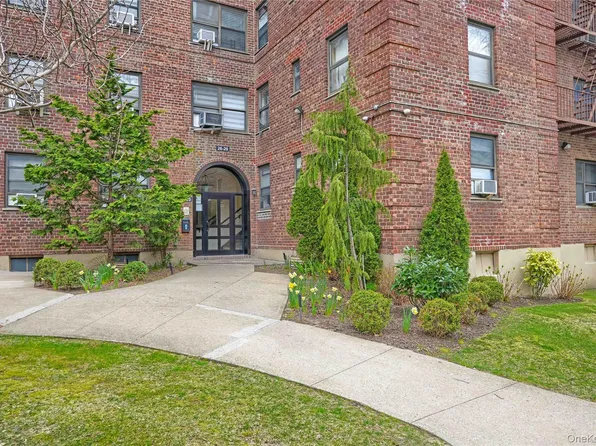 26-20 141st Street #2G, Flushing, NY 11354